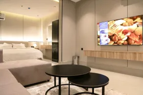 Hotel-style studio - self check-in - Image 3