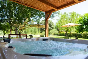 Tuscan House with Private Jacuzzi in Chianti - Image 4