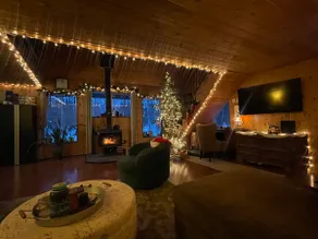 Charming Loft Cabin 7 mins to Downtown Talkeetna - Image 3