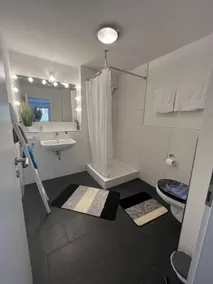 Exclusive and central living at the marketplace - Image 5