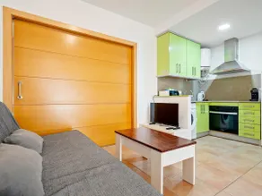 Casa da família ideal a 20 metros da praia, com WIFI GRÁTIS / TV INTELIGENTE / ESTACIONAMENTO - Image 3