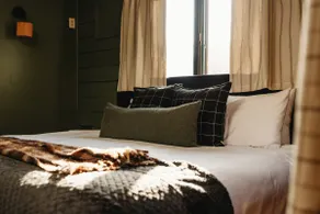 12ppl | All-Inclusive Retreat Style Cabin Stay - Image 4