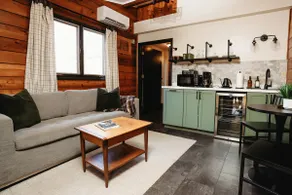 12ppl | All-Inclusive Retreat Style Cabin Stay - Image 3
