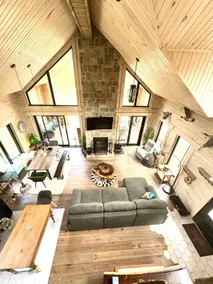 Lakeside Serenity Rustic Chalet - Image 2