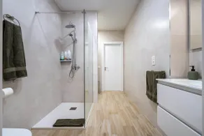 Elegant loft in Almería with work area - Image 3