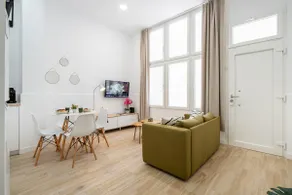 Elegant loft in Almería with work area - Image 5