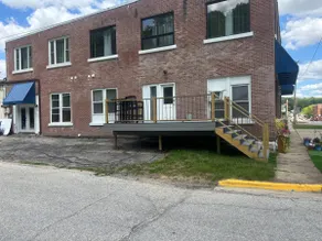 1st Fl 2BR Downtown + 2 Pkg - Image 4