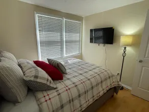 Cozy & Spacious 3BR Townhome - Image 4