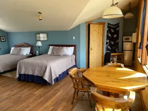Southfork Guesthouse - Image 4