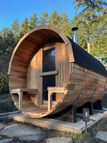2BR Hobby Farm Cottage with Wood Sauna Near Ganges - Image 3