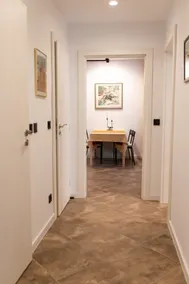 Friends apartment - Image 3