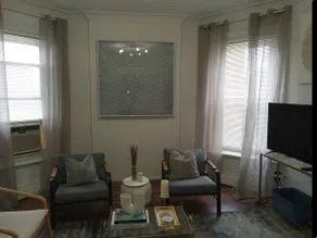 Luxurious Brownstone Apartment - World Cup Ready! - Image 5
