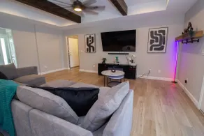 The Zen Den - Image 3