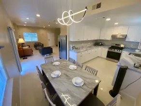 Newly Renovated Luxury Townhome - Image 5