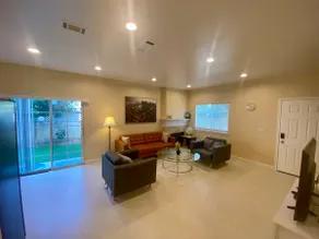 Newly Renovated Luxury Townhome - Image 3