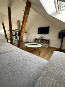 Fully equipped 2-bedroom apartment near Station & Center - Tram on foot - Image 5