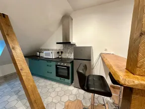 Fully equipped 2-bedroom apartment near Station & Center - Tram on foot - Image 4