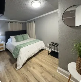 Cozy Stay•Near Ft hood•King Suite - Image 3
