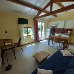 Domaine La Salamandre - Piscine & Forêt privée, étape Compostelle - Image 3