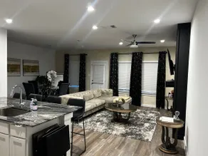 Modern 4BR Home - Image 2