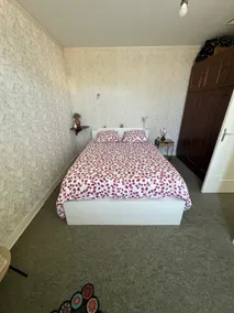 Small townhouse with garden - Image 5