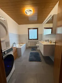 Family Home - Image 5