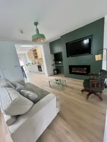 Newly Renovated Town House - Image 4