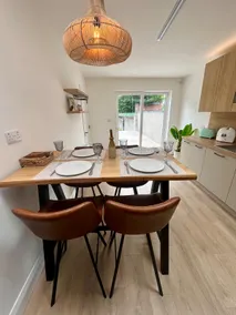 Newly Renovated Town House - Image 5
