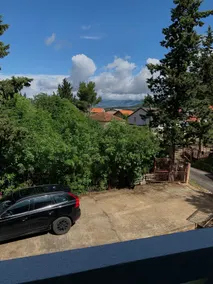 Upperfloor with beautiful view! - Image 3
