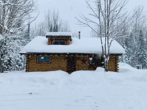 Shaky Jack's Cabin - Image 2