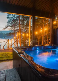 Chalet Le Tombeur | Spa | Lake | Kayaks | View - Image 2