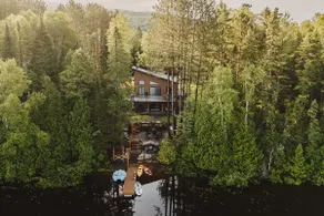 Chalet Le Tombeur | Spa | Lake | Kayaks | View - Image 2