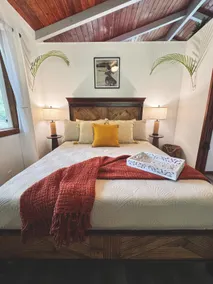 The Orchid Ohana - Private Tropical Guesthouse - Image 4