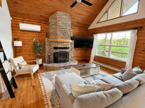 *NEW* Le Escäpe: Luxury A-Frame Cabin | Waterfront - Image 3