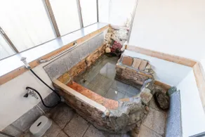 The entire building can accommodate up to 10 guests. 700 meters from Narita Station. Excellent access to Narita Airport and Narita-san! - Image 3