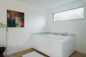 Romantic suite: Air conditioning, spa, projector, swimming pool - Image 3