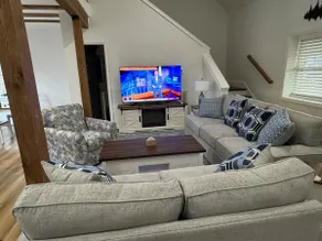 Hidden gem at the lake 4 bedrooms - Image 2