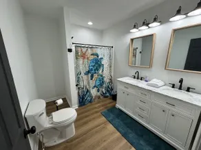 Hidden gem at the lake 4 bedrooms - Image 4