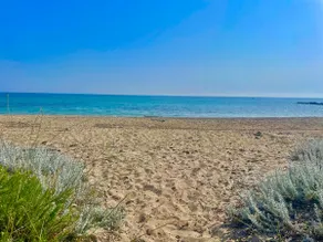 Family Hideaway · Pine Forest & Blue Flag Beach - Image 3