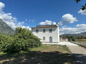 Countryside atmosphere among the mountains and villages of Abruzzo - Image 4