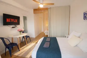 The Blue Hole • Charming apartment • Netflix - Image 2