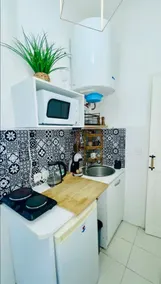 Studio in the center balcony/AC - Image 5