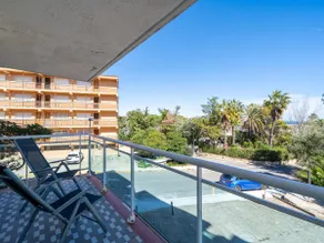 Apartment with terrace at 8km Port Aventura - Image 4