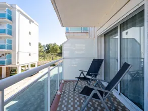 Apartment with terrace at 8km Port Aventura - Image 5