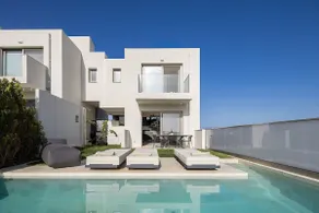 Dea Luna Villas, Heated Pool & 5star Resort Access, By ThinkVilla - Image 3