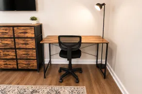 Modern 1BR Near UAB | Queen-sized Bed & Parking - Image 3