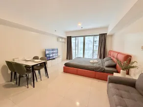Home with Luxurious Bed Near COD - Image 4