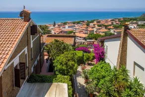 Panoramic villa with a terrace overlooking the sea - Image 3
