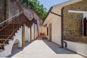 Panoramic villa with a terrace overlooking the sea - Image 5