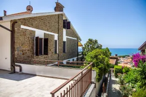 Panoramic villa with a terrace overlooking the sea - Image 2